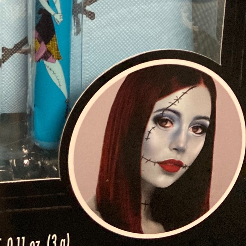 New Nightmare before Christmas Makeup Set.  Sold - Picture 3 of 13